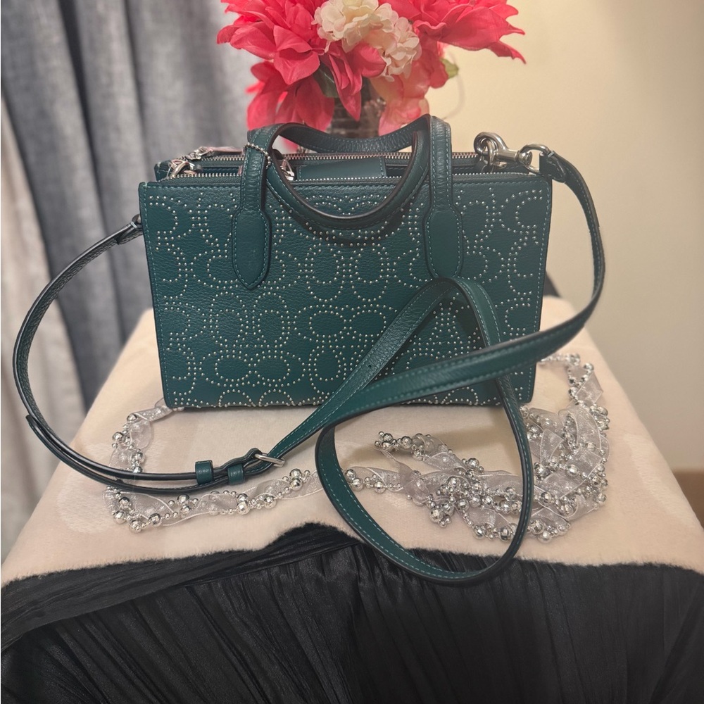 NWOT COACH leather bag COACH rivet Nina small tote shoulder bag. Emerald Green. - Picture 4 of 10
